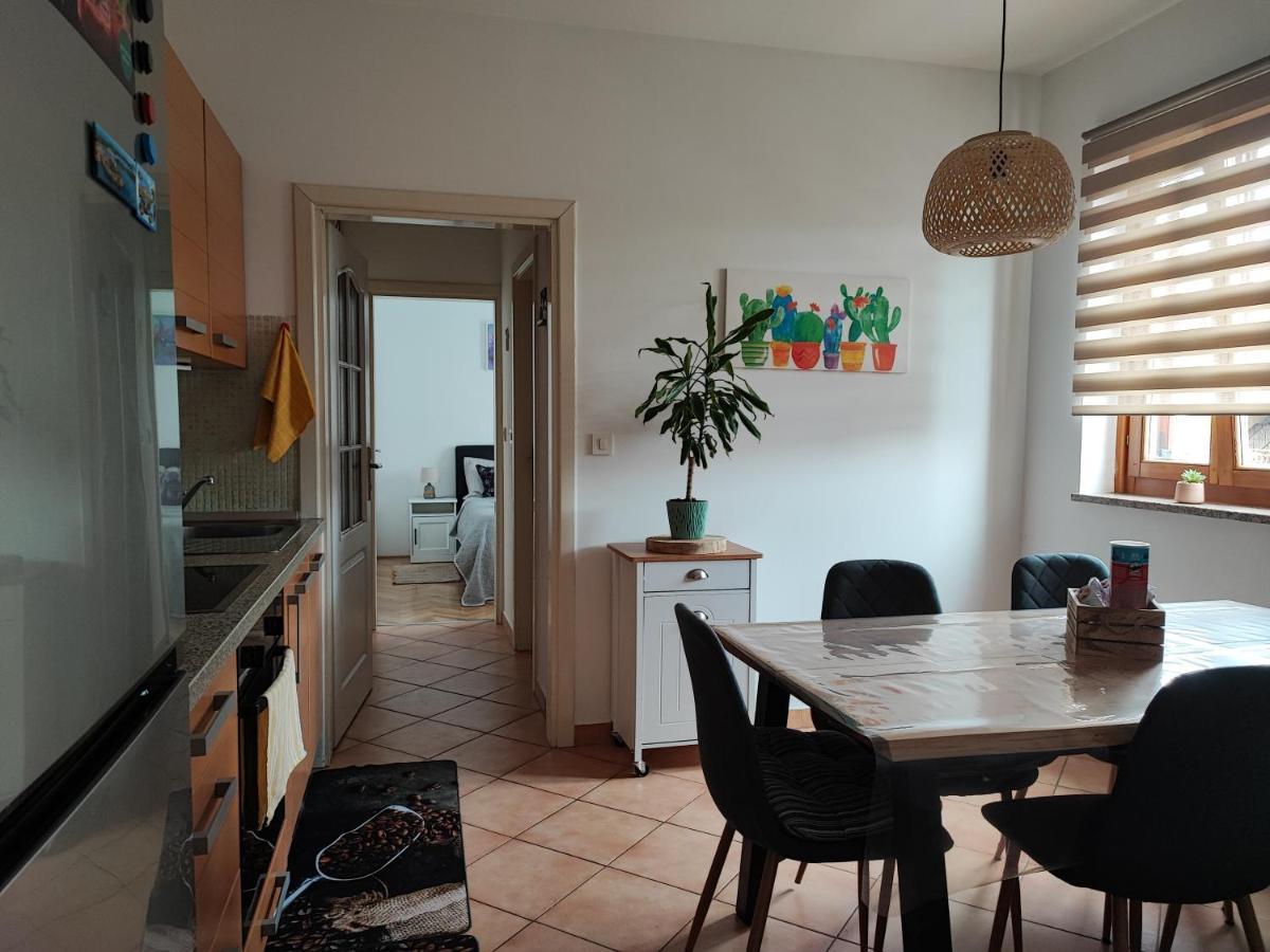 Santa Eufemia Rovinj 10Min Walk To City & Free Garage Parking Apartment Exterior photo